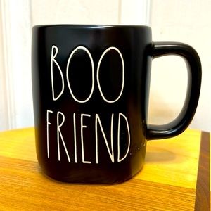 RAE DUNN HALLOWEEN  MUG BOO FRIEND.